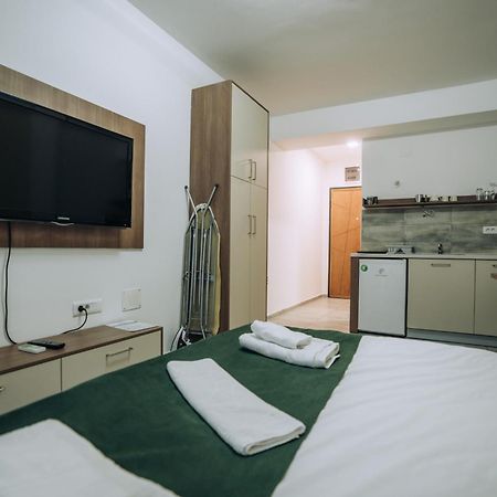 Darki Apartments 3 - Very Central Stay With Free Parking Ohrid Exteriör bild